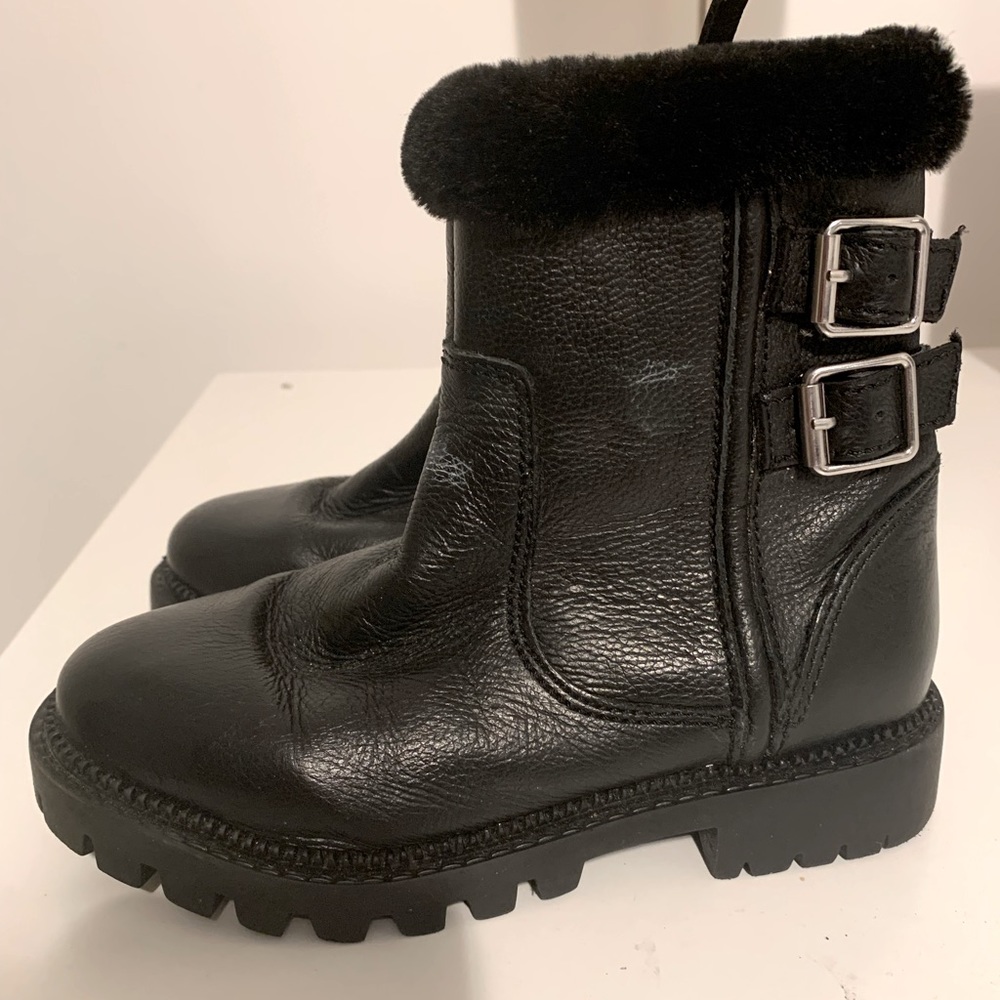 Zara black boots size 31